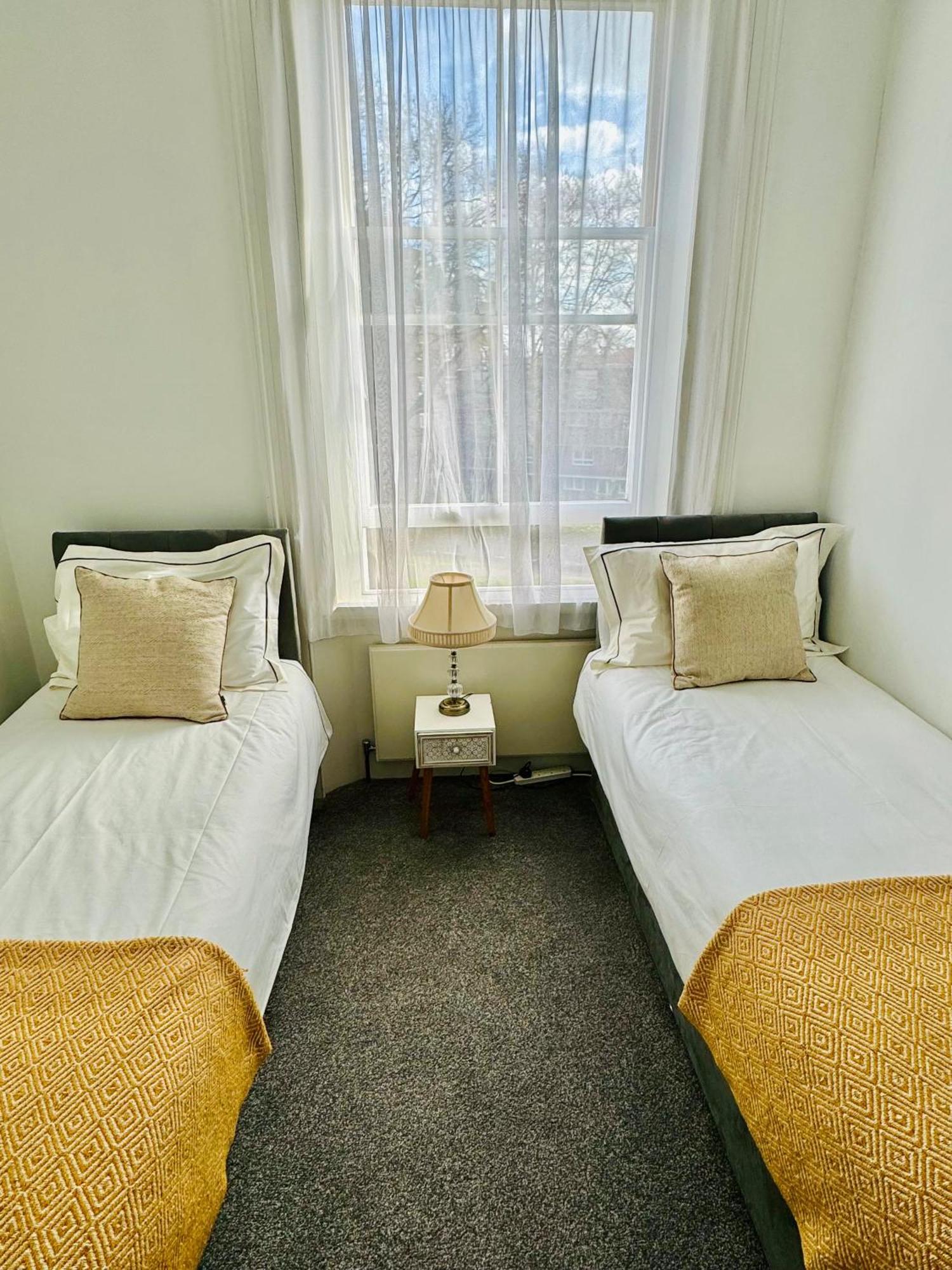 Harrington Apartments In Central Лондон Екстериор снимка