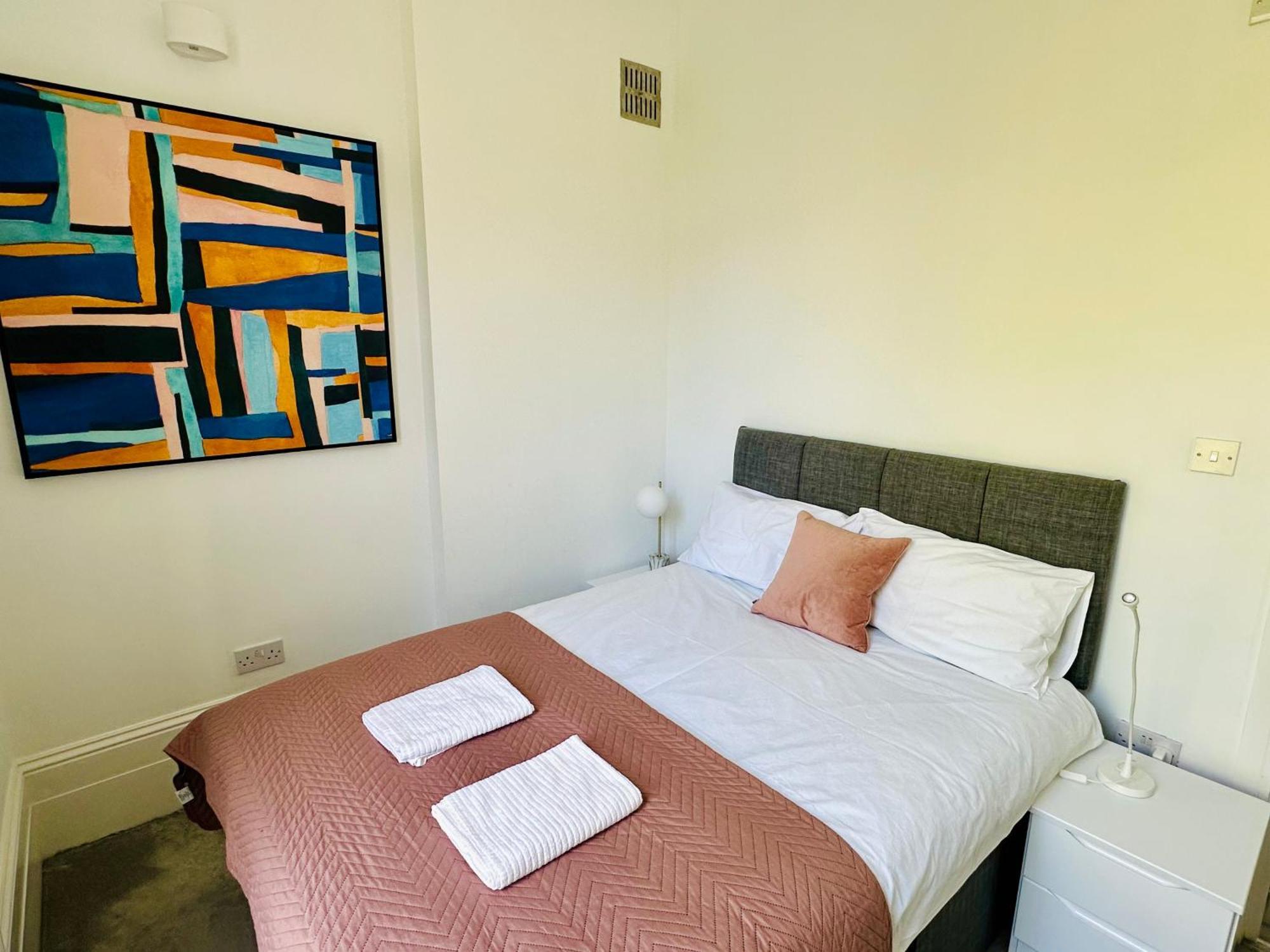 Harrington Apartments In Central Лондон Екстериор снимка
